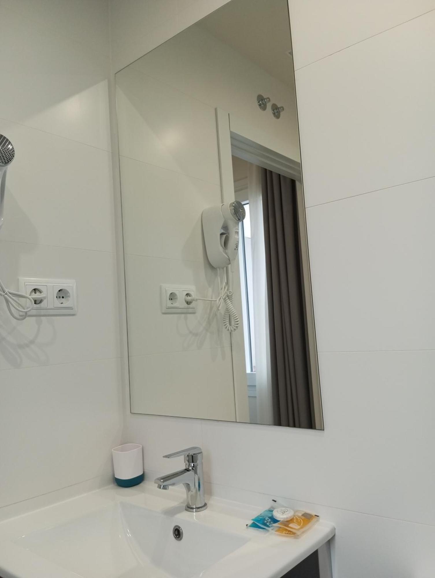 Hostal La Estacion Terrazas Madrid Ngoại thất bức ảnh